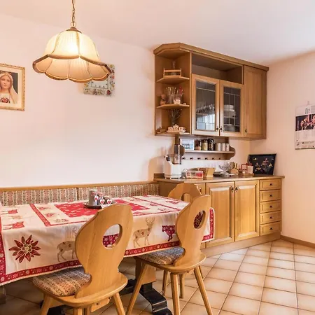 Casa Albina Apartment *